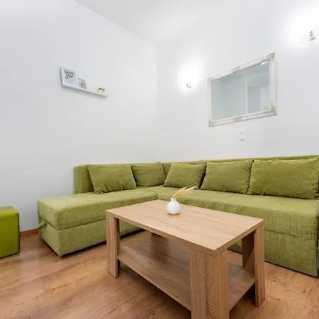Akmadzic Apartmán