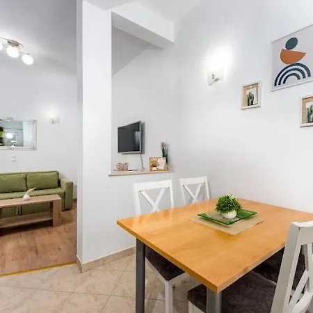 Apartmán Akmadzic *