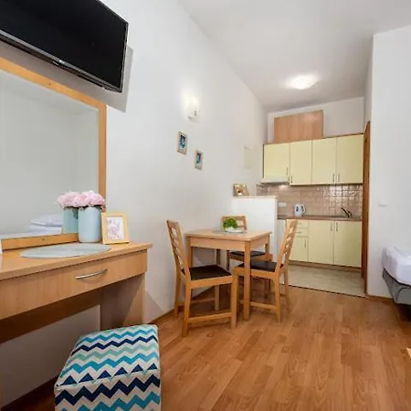 Akmadzic Apartmán Makarská