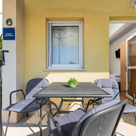 Apartmán Akmadzic
