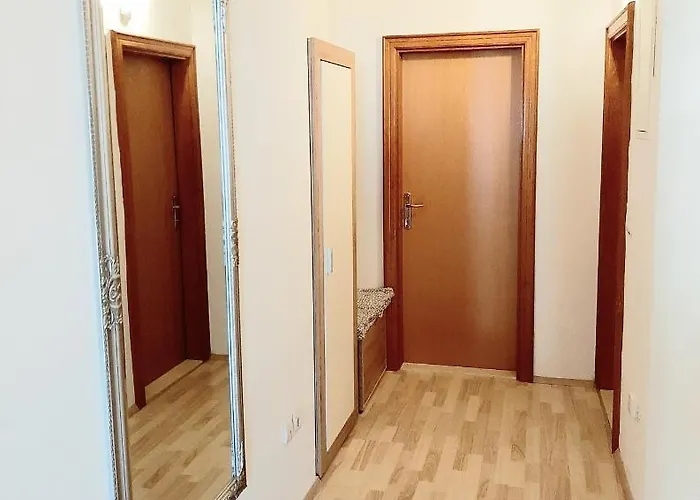 Akmadzic Apartamento Makarska