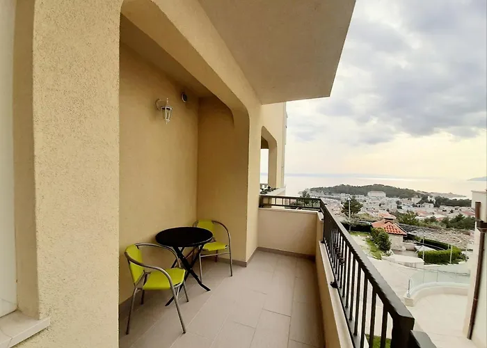 Akmadzic Makarska
