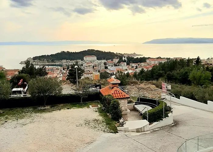 Akmadzic *